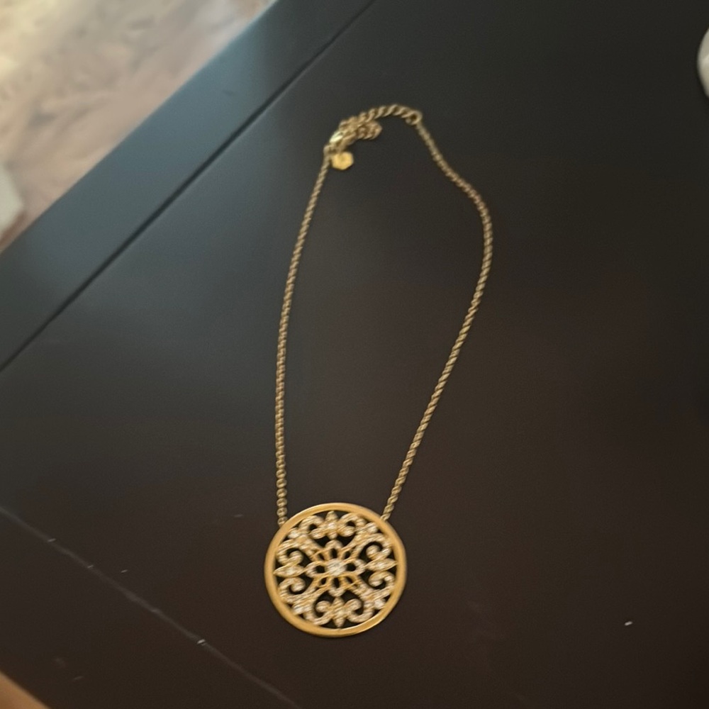 Touchstone Crystal Gold Filigree Necklace